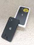 iPhone 11 64 gb czarny 77% kondycji baterii