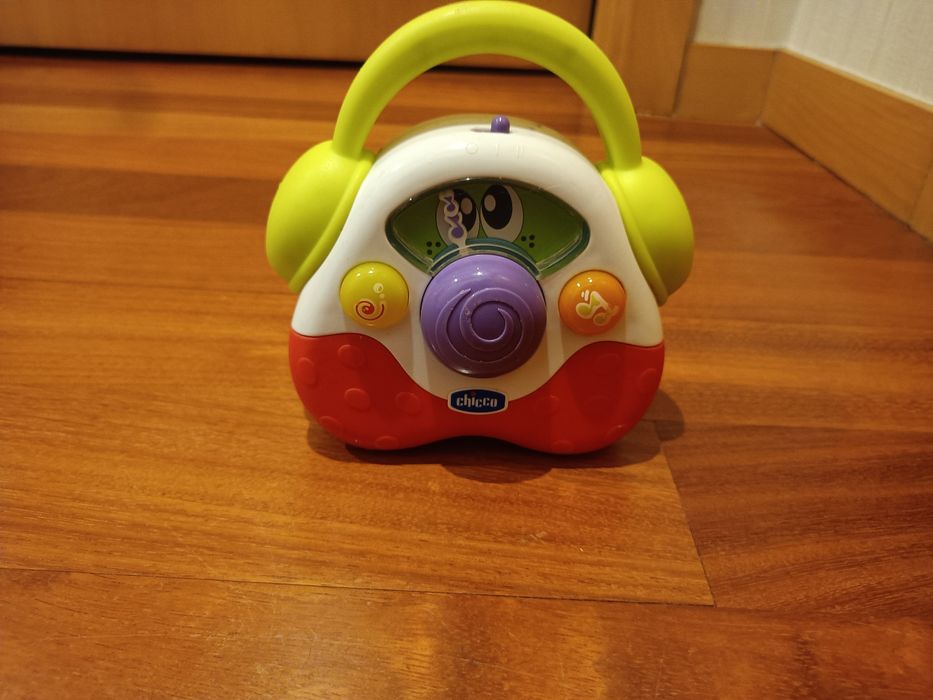 Vendo brinquedo para bebê Chicco Rádio