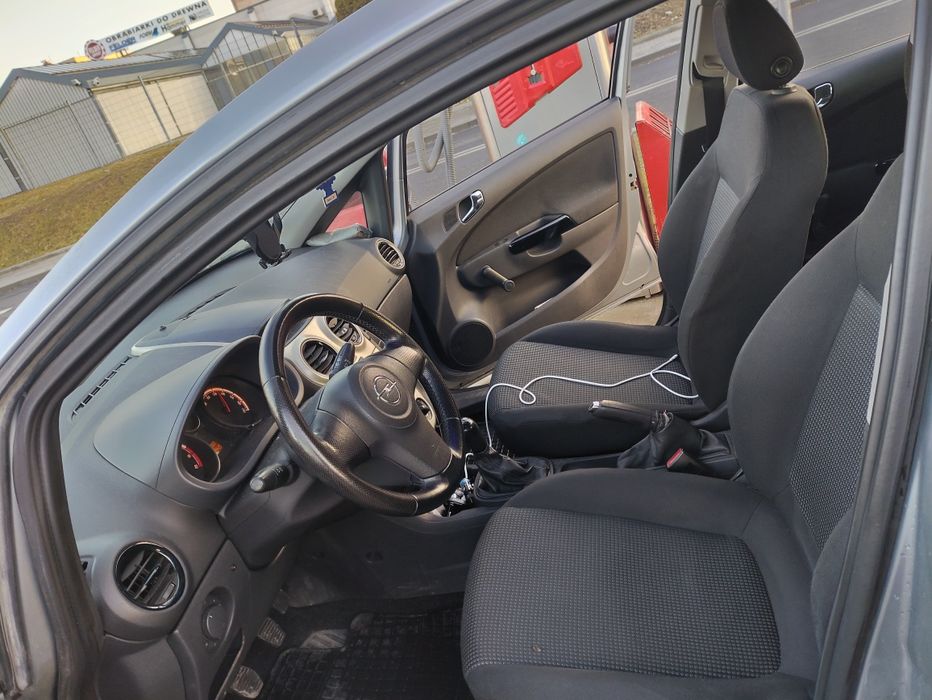 Opel corsa D 1.2 2007 aktualne