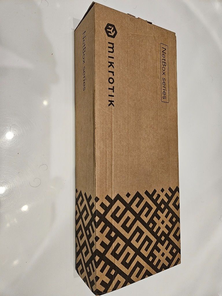MikroTik NetBox 5 ax (L11UG-5HaxD-NB)