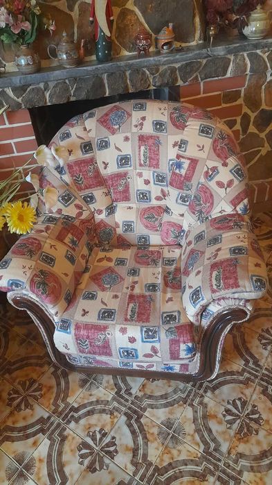 Conjunto de Sofás 3+1+1 — Sofá-Cama + 2 Sofás Individuais (Como Novos)