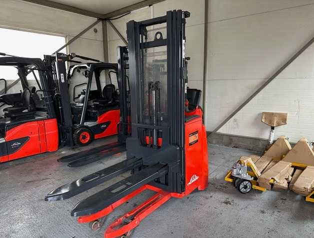 Wózek paletowy Linde L14 rok 2017, triplex