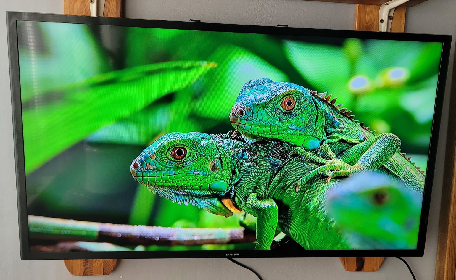 3 mc gwarancji Tv Samsung  UE40J5200 FUL HD  brak dekodera DVBT2