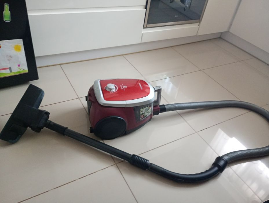Odkurzacz bezworkowy 1800W Samsung