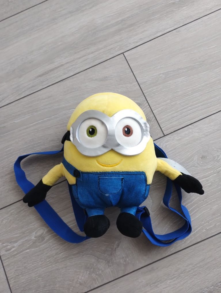 Maskotki minionki Plecak dla przedszkolaka Minionek plecaczek zabawka