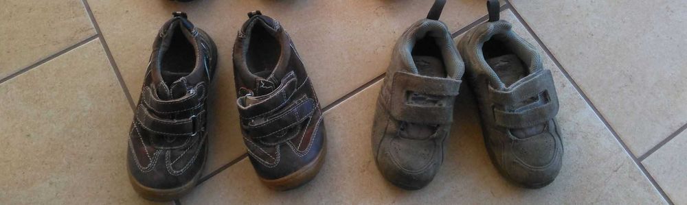 buty sportowe adidasy NIKE na rzepy rozmiar 25