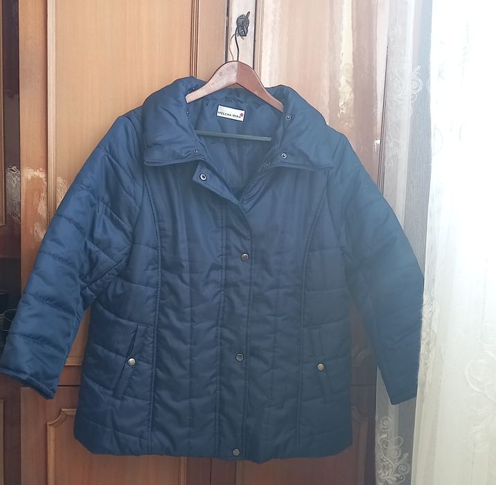 Куртка жіноча осіння