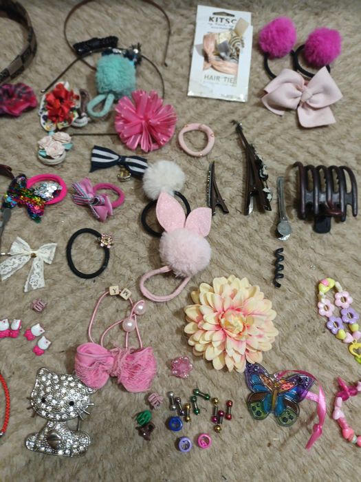 Лот бантики, заколки, обручи, браслеты