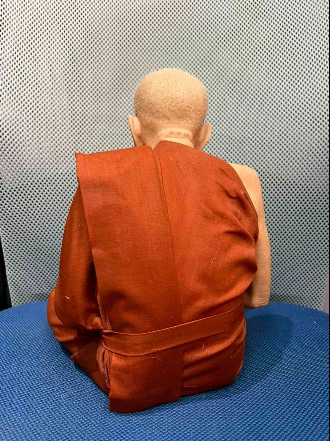Статуэтка Буддийский святой (монах) 16см.