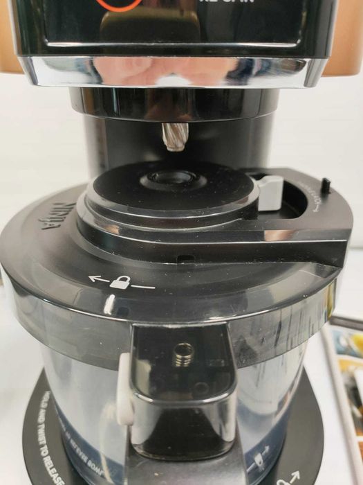 B255 Ninja CREAMi Maszyna do lodów NC300EUCP bronze, czarny