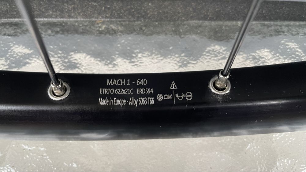 Koło przednie Mach 1 640E