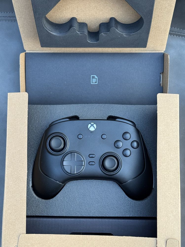 Геймпад проводной Razer Wolverine V3 Tournament Edition