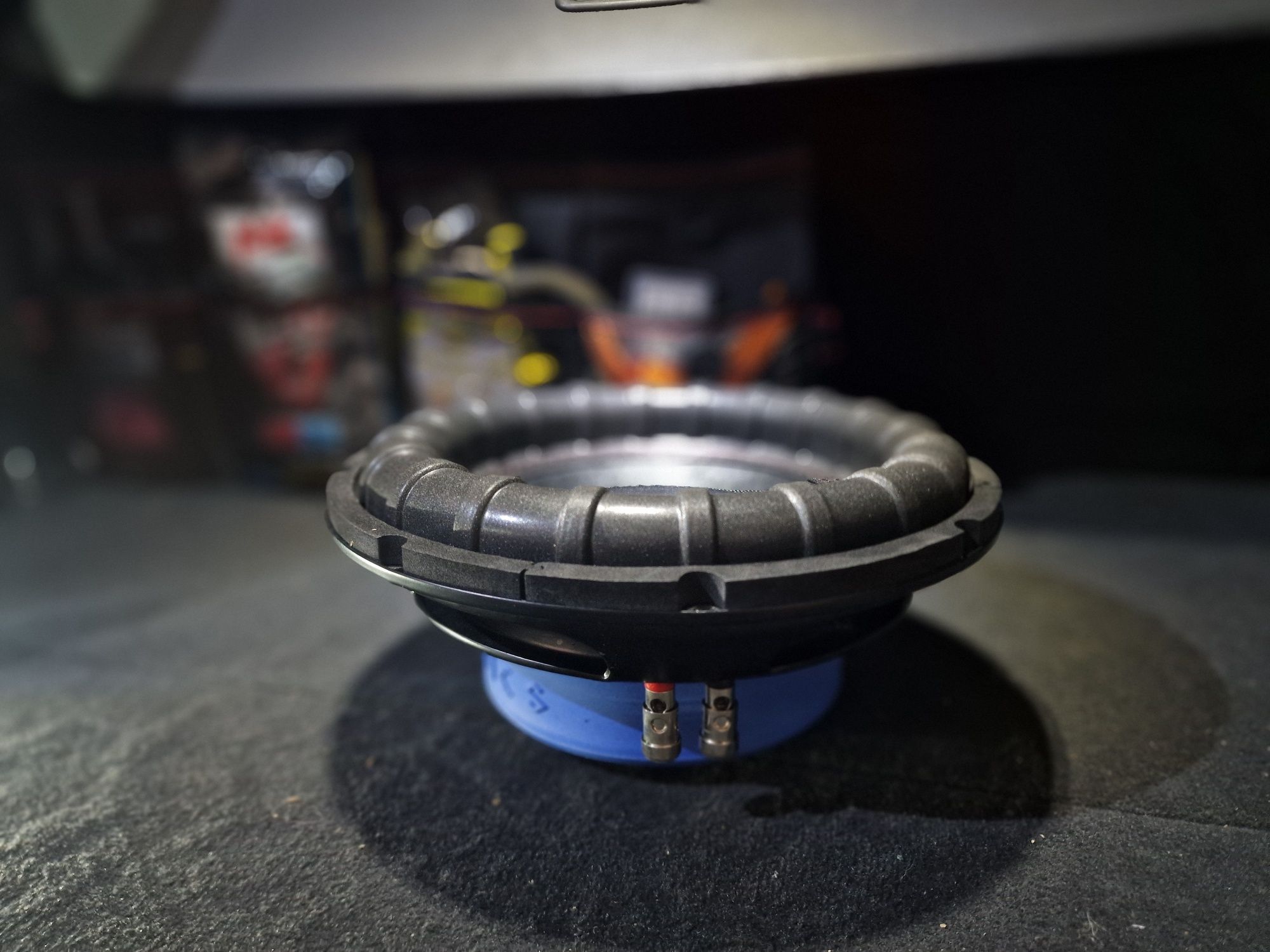 Skrzynia basowa subwoofer tuba Głośnik 25 cm Hifonics Zeus ZST 12D2
