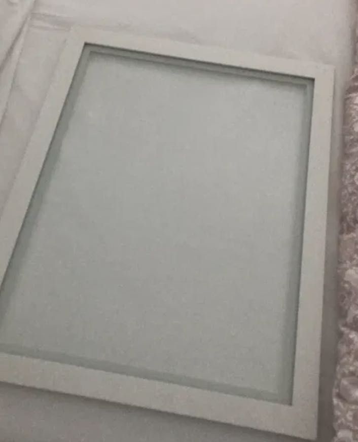 Prateleira para closet Ikea 50x58 cm em vidro e branco