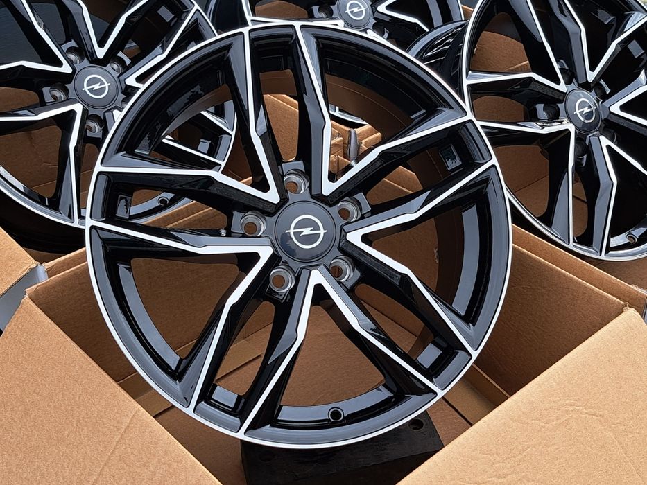 Alufelgi 16' Opel Vivaro 5x118 ET40 Nośność 900Kg BP DM05