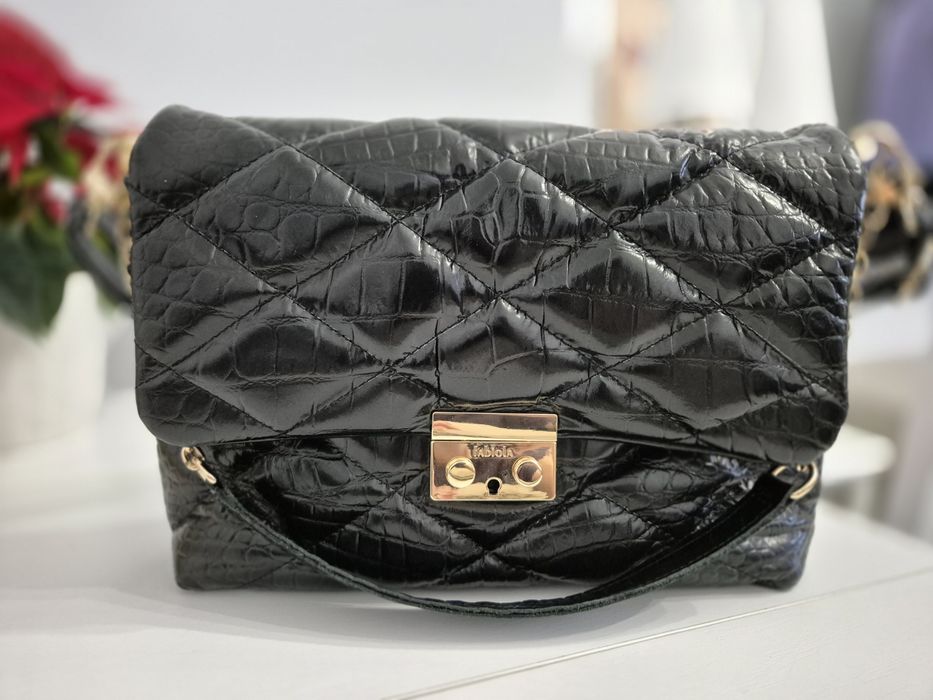 Torebka Maeve M Pik czarna pikowana skórą naturalna