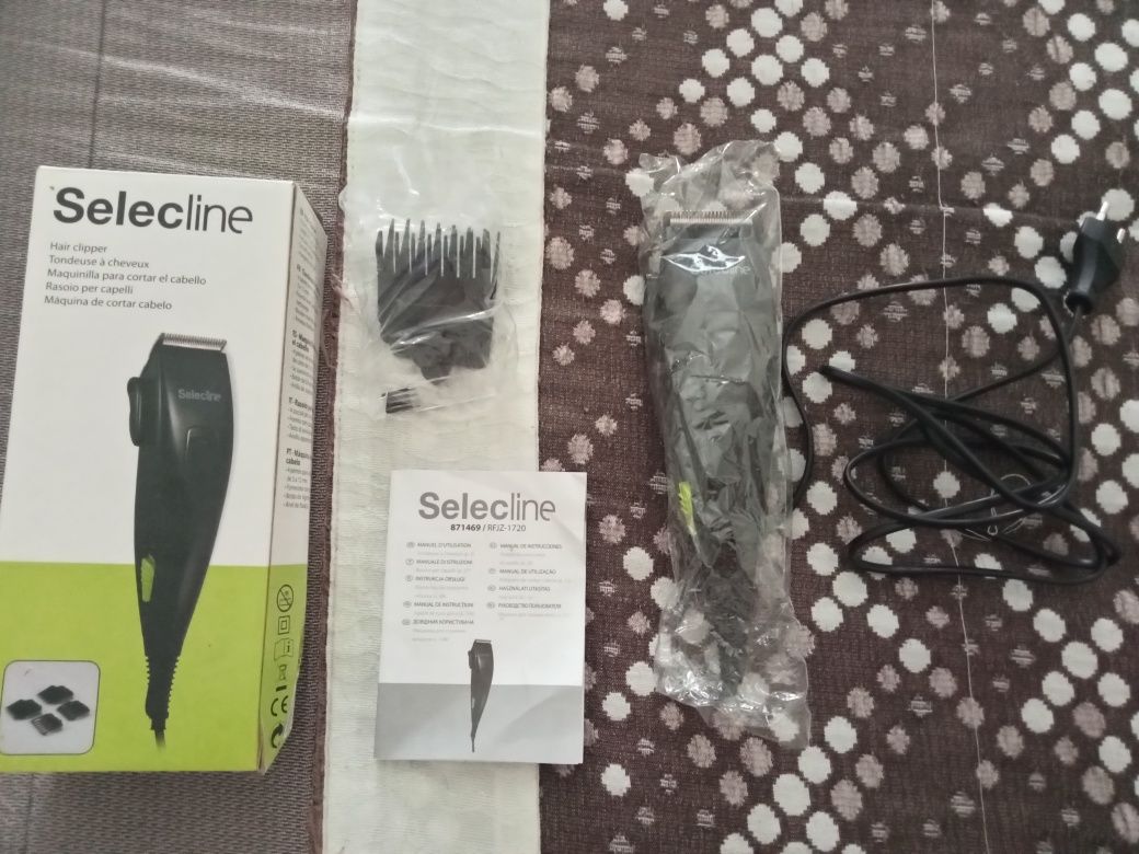 Máquina Cortar Barba E Cabelo Com Todos Acessórios Nova