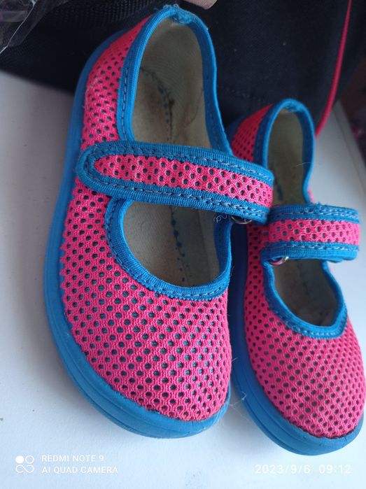 Пакет  взуття на дівчинку, тапочки в садок