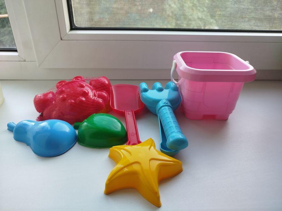 Іграшки для піску