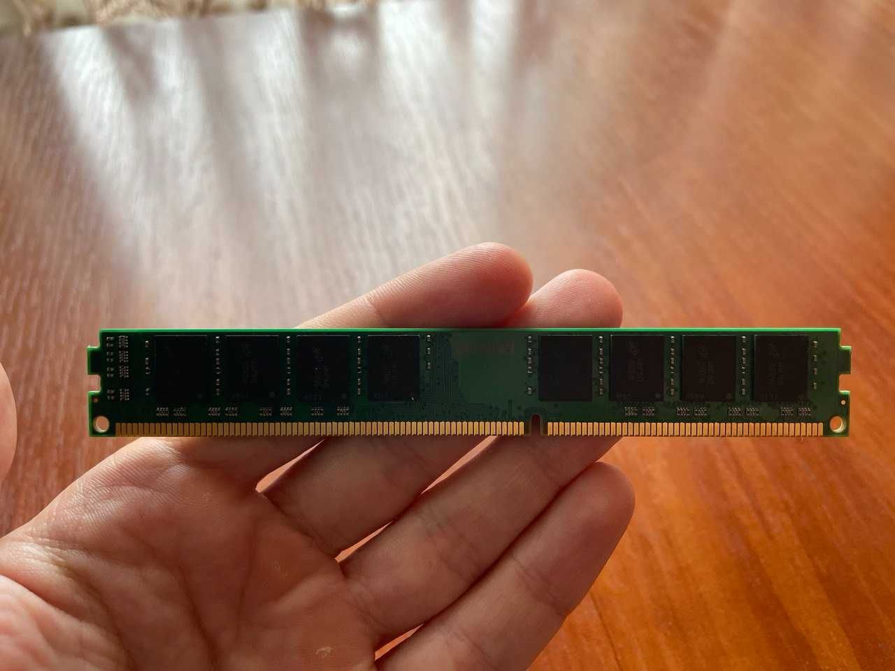 Оперативна пам'ять для ПК (Golden Memory DDR3-1333 2048MB)
