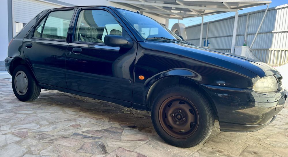 Mazda 121 1.25 16v