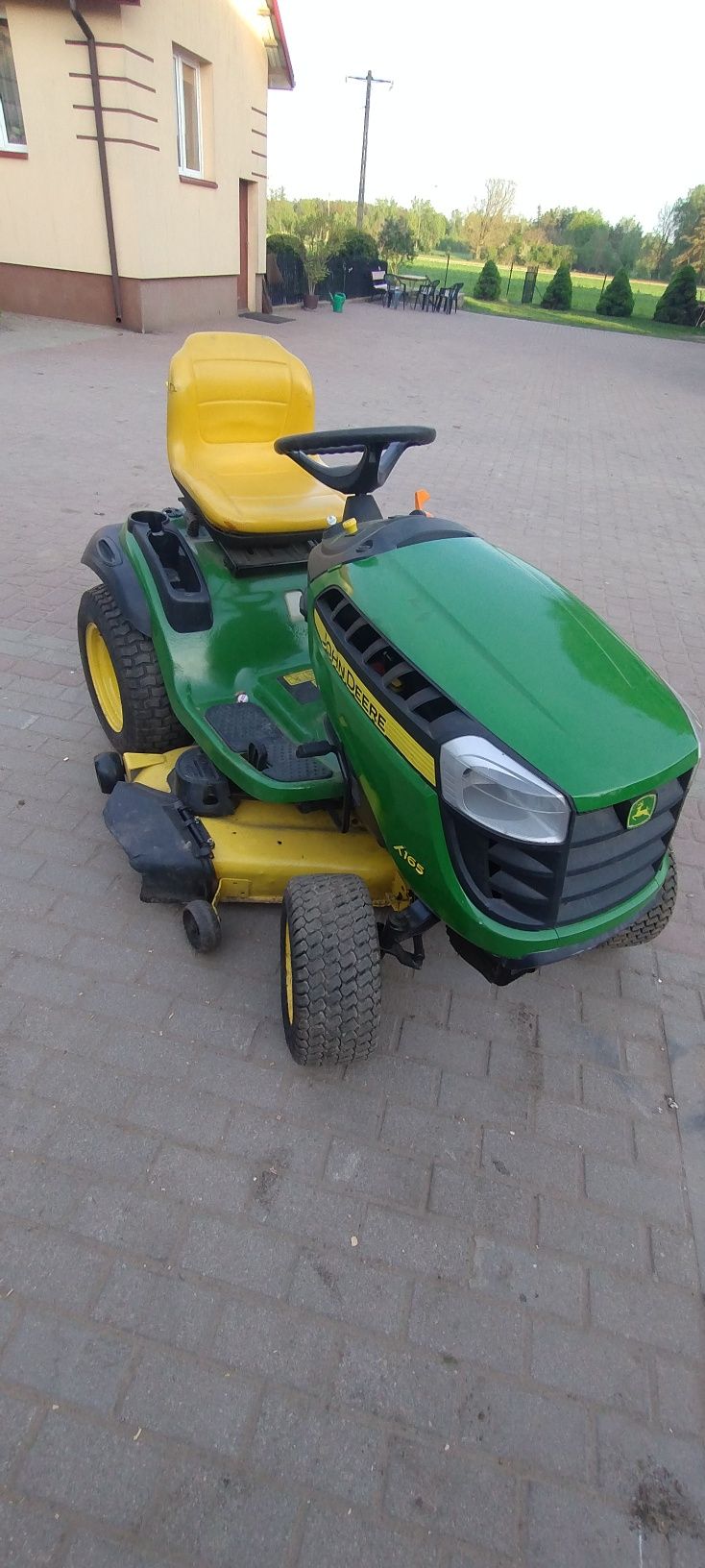 Kosiarka traktorek John Deere x165