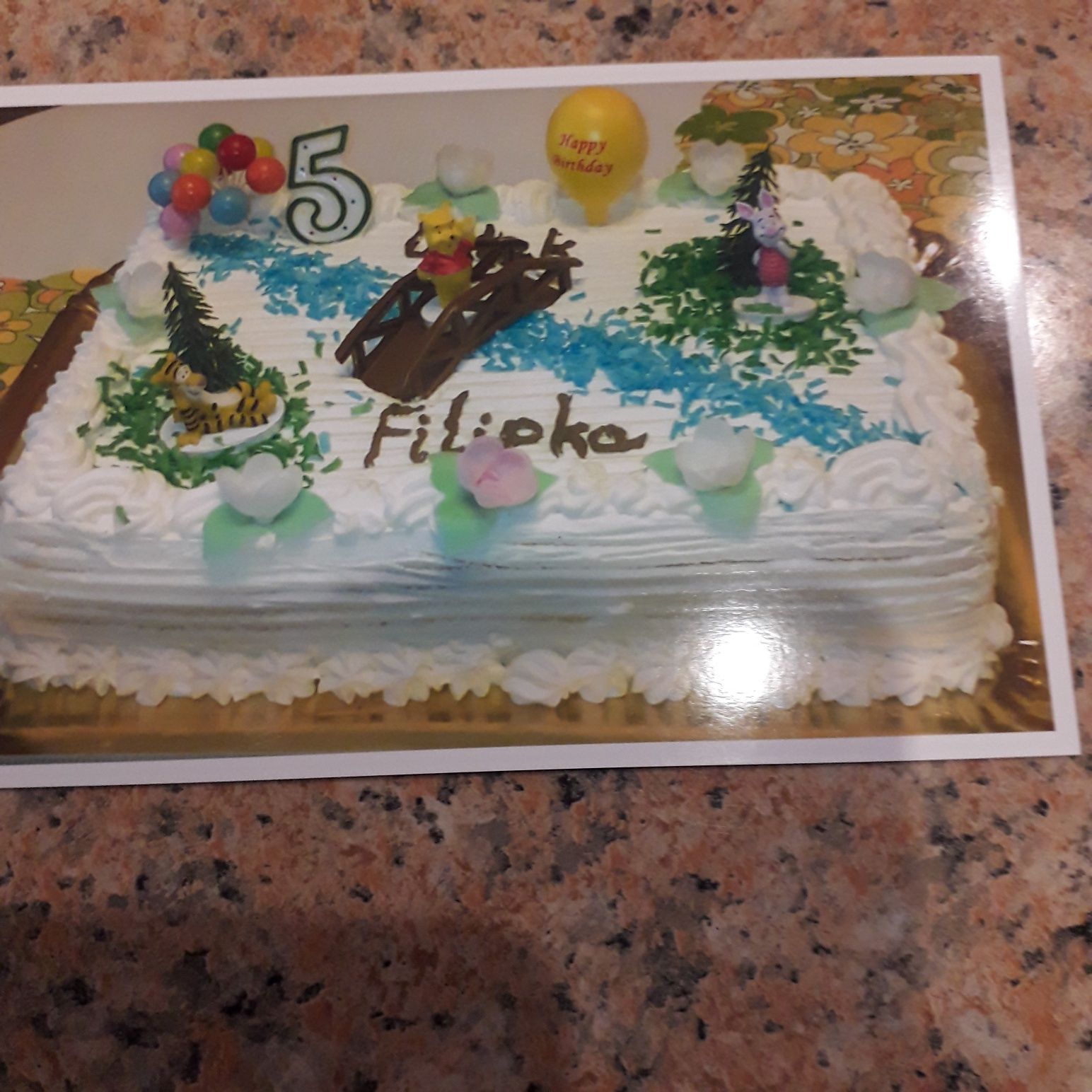 Dekoracja na tort Kubuś puchatek