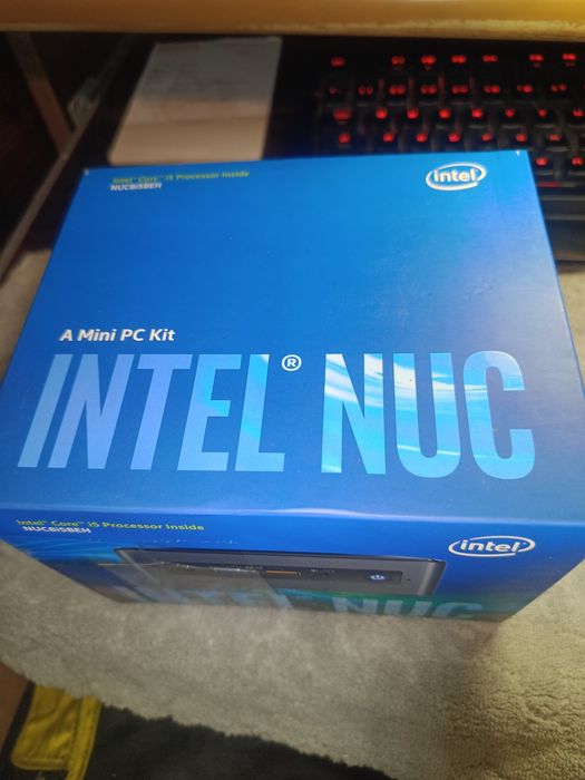 Mini Komputer Intel NUC8i5BEH  16GB Ram