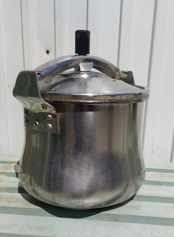 Panela de pressão 27x20