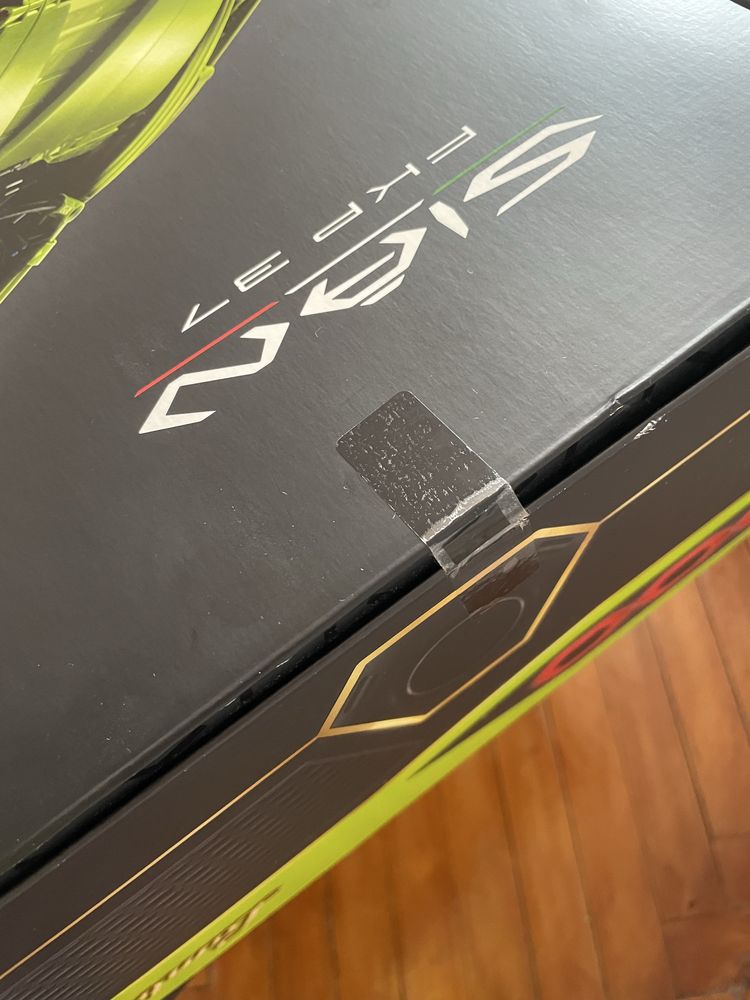 Lego lamborghini sian fkp 37 Оригінал 42115