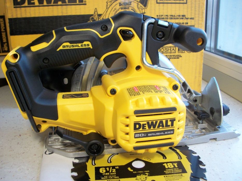 DeWalt DCS565B Аккумуляторная бесщеточная дисковая циркулярная пила