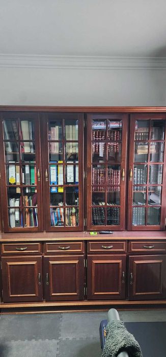 Vende-se Estante em bom estdo sem conteúdo