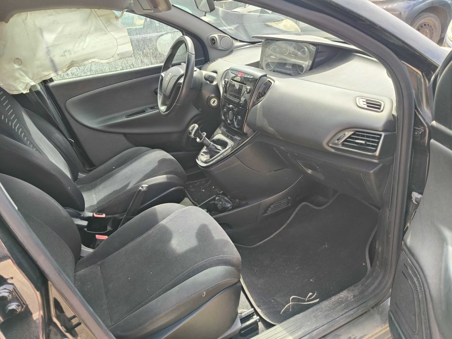 Lancia y 2012, acidentados