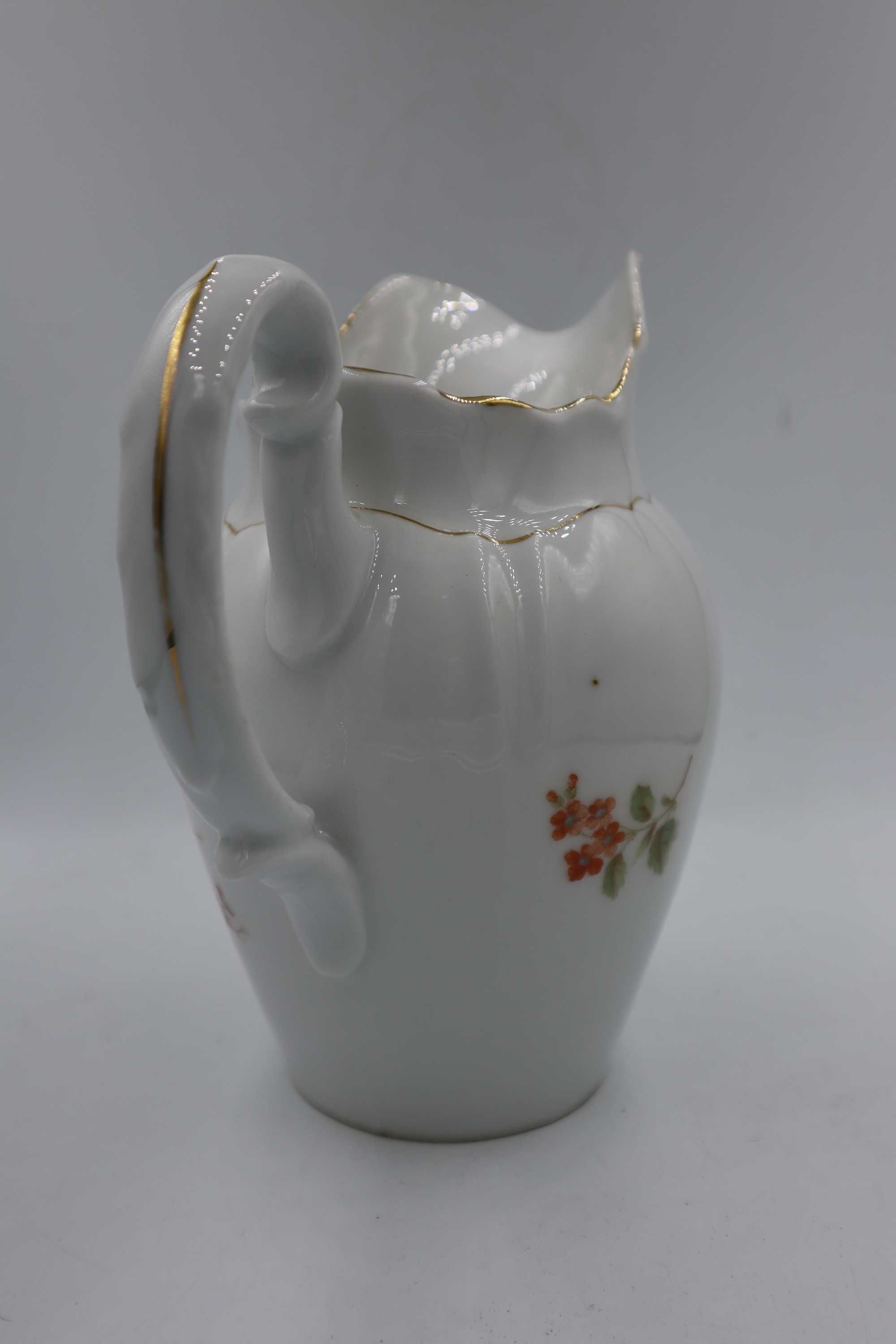 Antyczna porcelana Dzbanek  CT Altwasser z lat 1875 - 1935 b070942