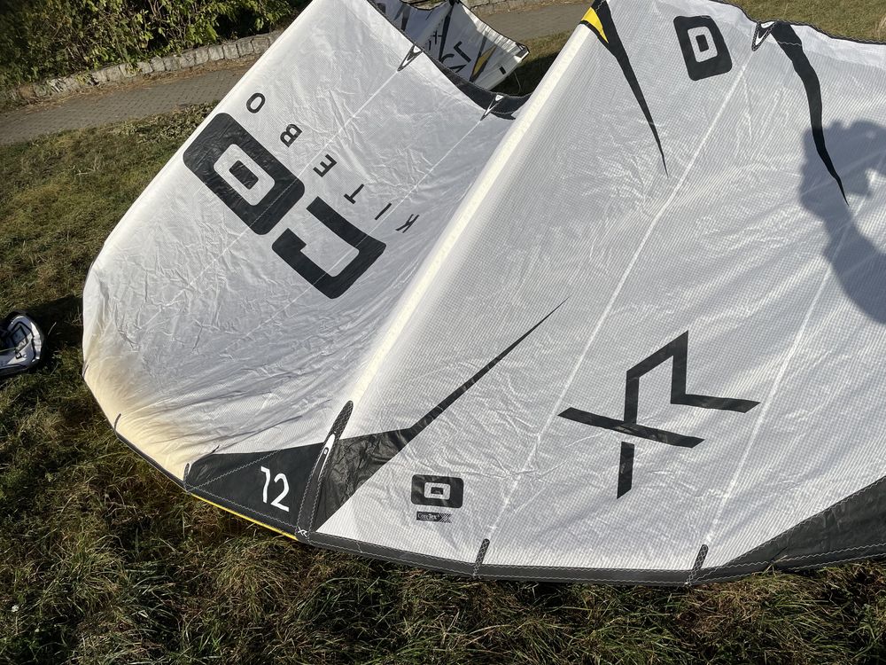 Latawiec Core XR 12m kitesurfing Kite