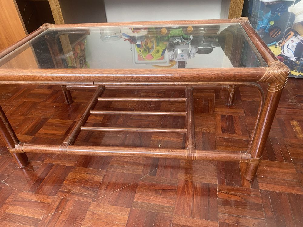 Mesas de Centro e estrutura de cama