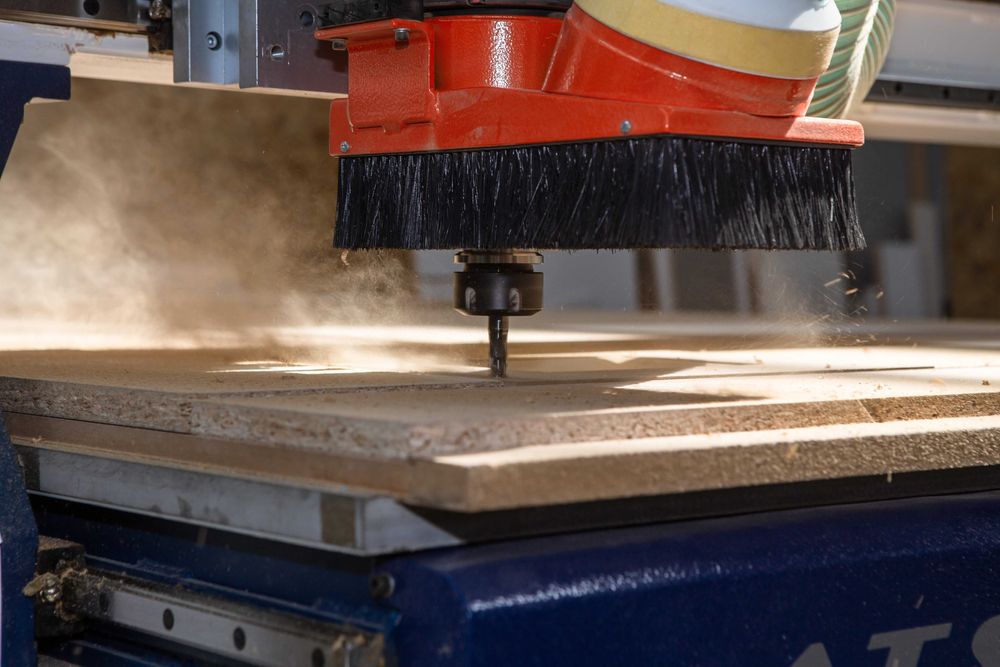 Фрезерний верстат з ЧПК з вакуумним столом ,автоматична заміна фрези