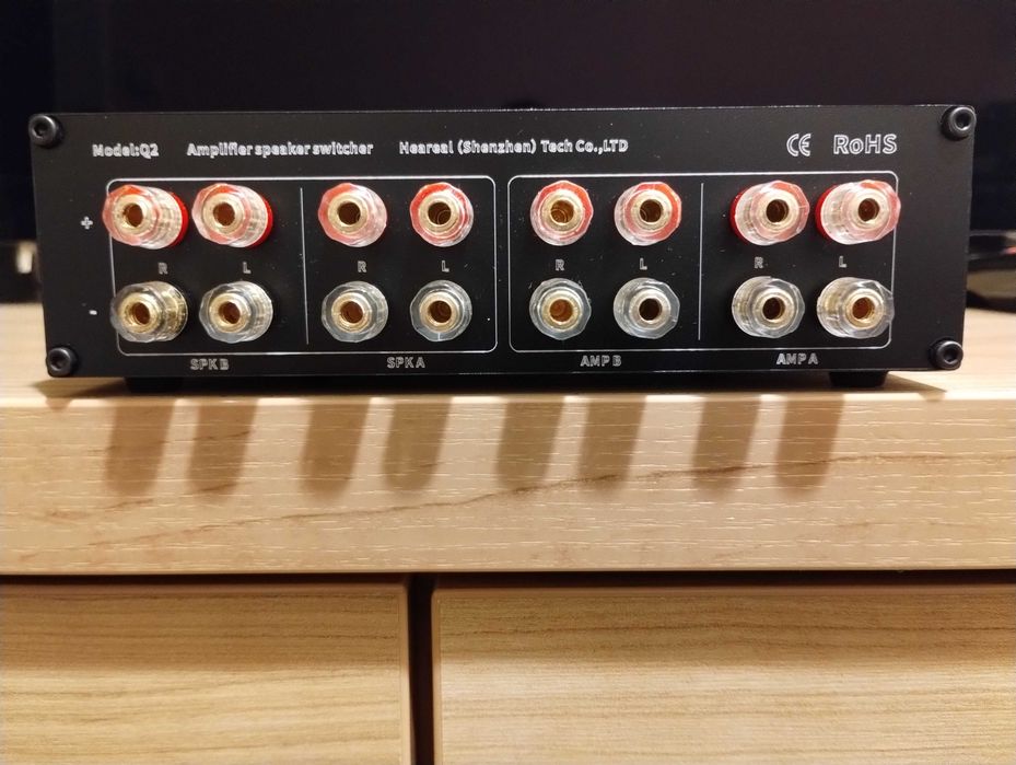 Przełącznik Selektor Głośników i Wzmacniaczy 2x2 (A/B)