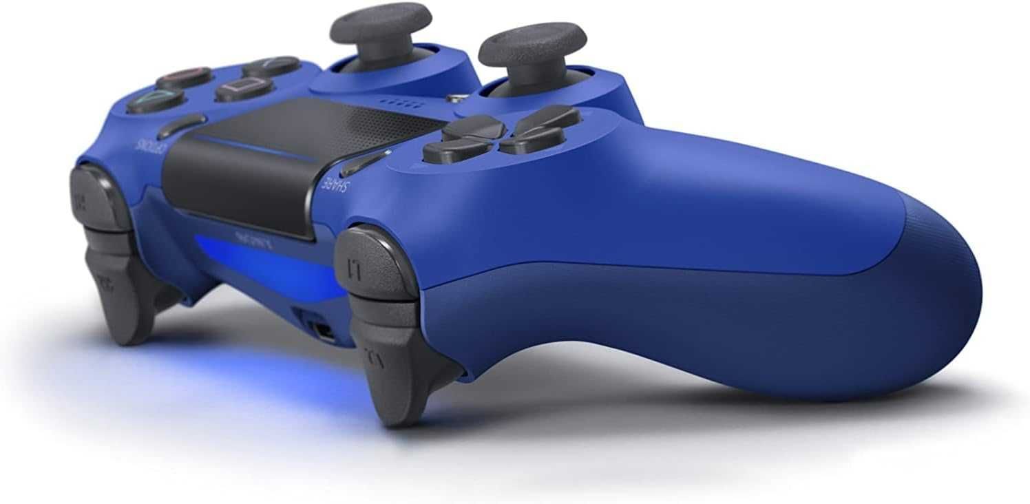Vendo PS4 Pro 1T com 2 Comandos e todos os cabos