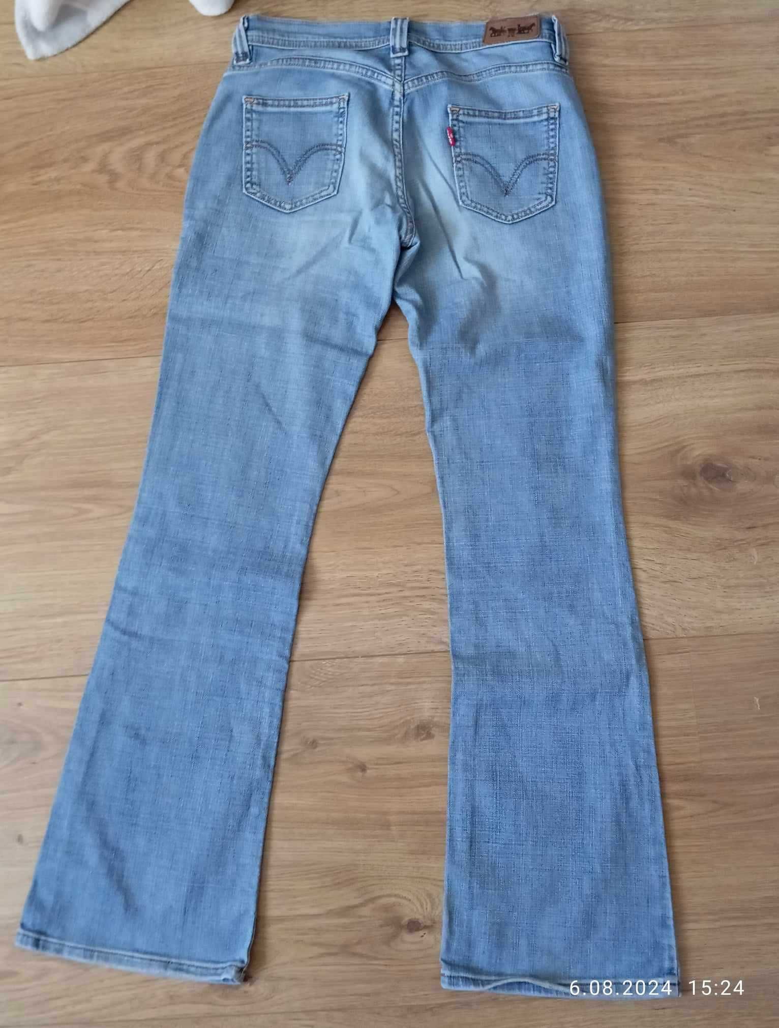 jeansy dzwony Levi's