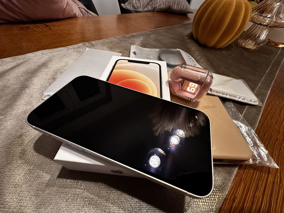 Iphone 12 White 64GB