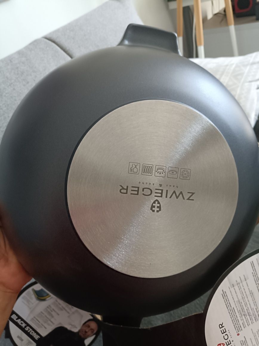 Patelnia Wok 32 cm Black Stone Zwieger