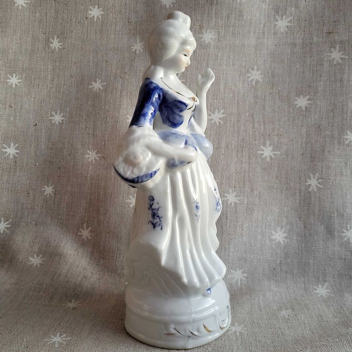 Дама Германия, фарфор