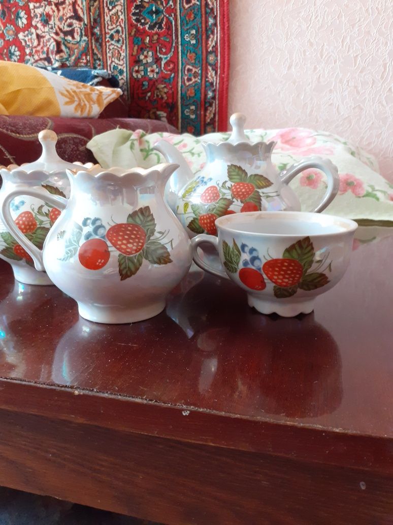 Сахарница.молочник