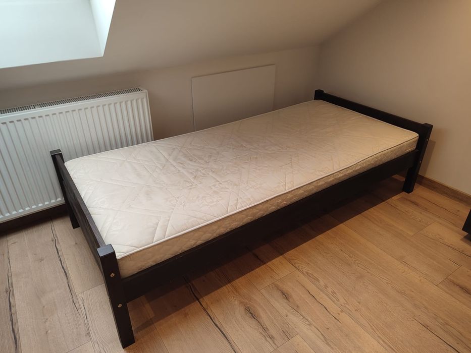 Łóżko 90 x 200 cm