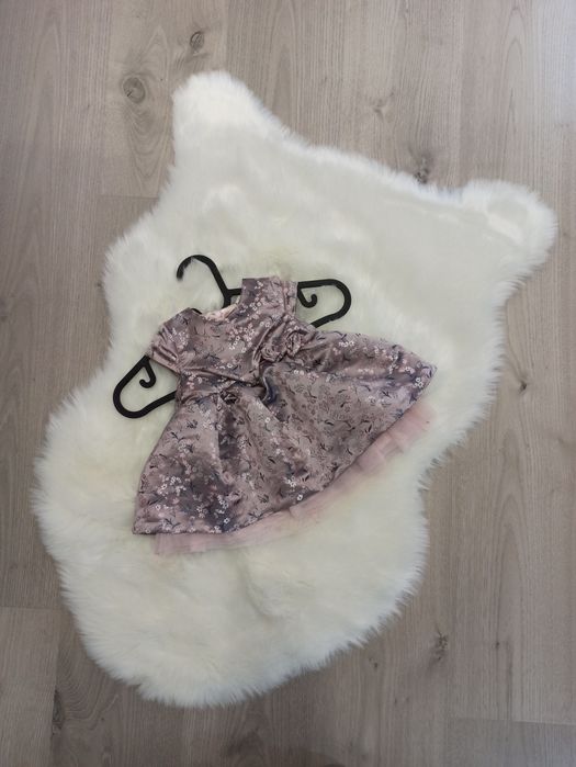 Nowa sukienka h&m r. 68 w kwiatki satynowa z tiulem