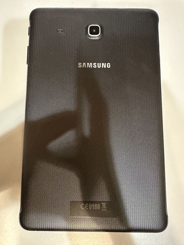 Планшет Samsung galaxy tab E