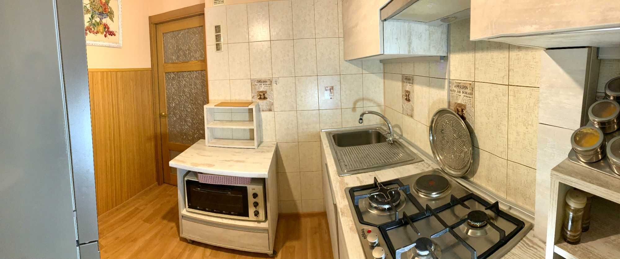 Продам 3х кімнатну квартиру по вулиці Тесленко. (пл. Артема)