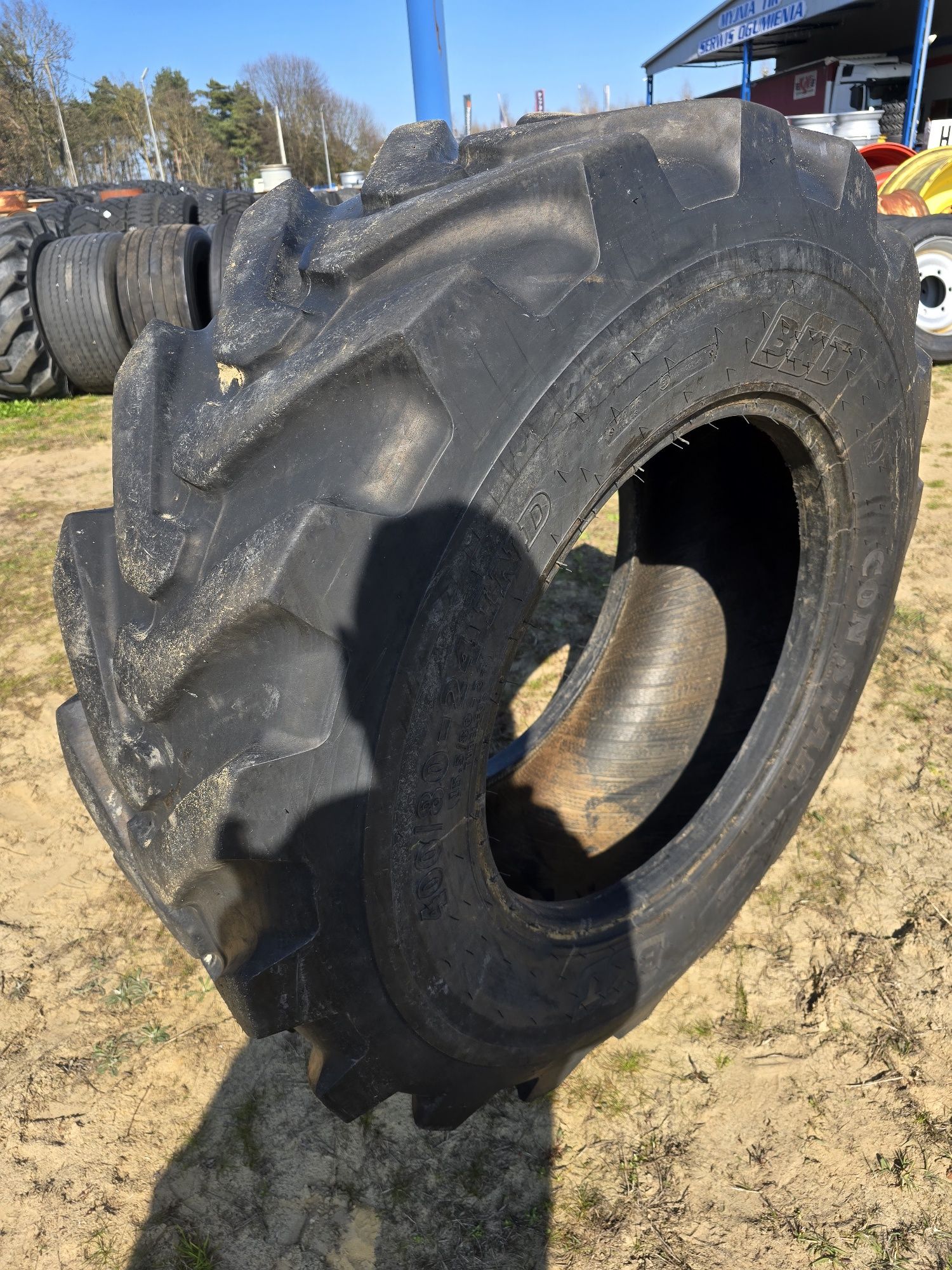 Opona 400/80-24 15.5/80-24  BKT