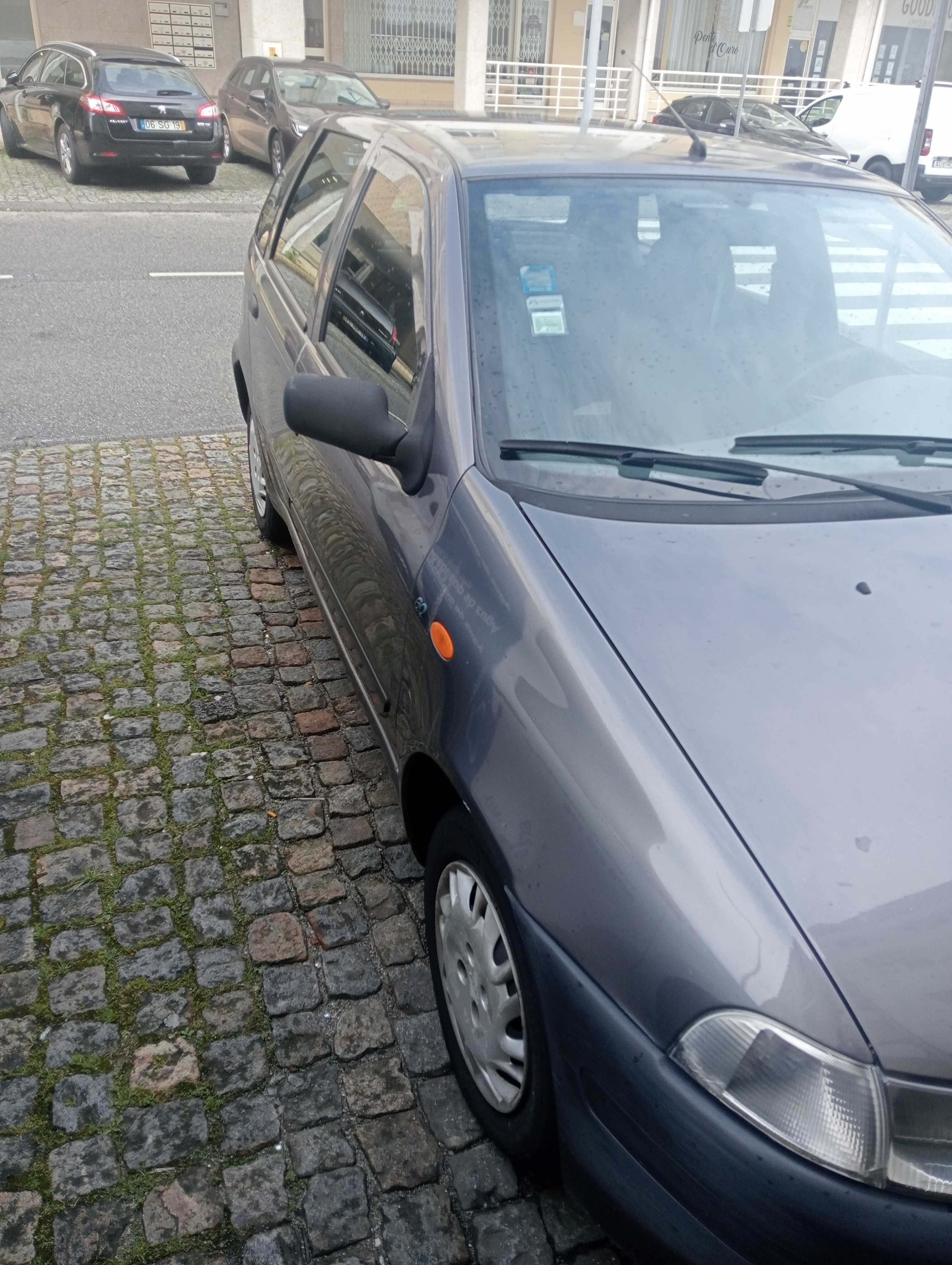 Fiat Punto 1.2 a gasolina de 1999